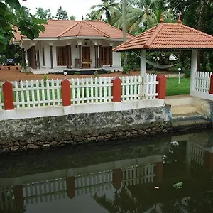 Coconut Creek Homestay Kumarakom