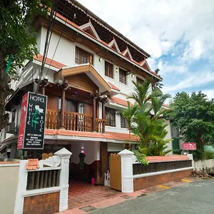 https://white-rose.kerala-hotels.net
